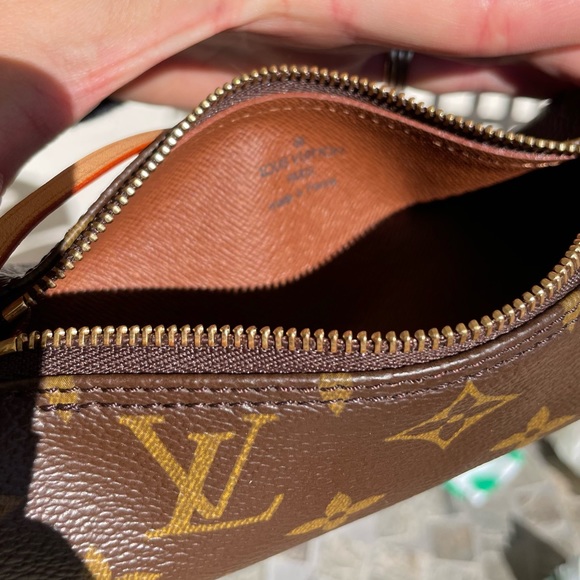 Louis Vuitton Monogram Mini Papillion Like New Condition - Picture 13 of 16